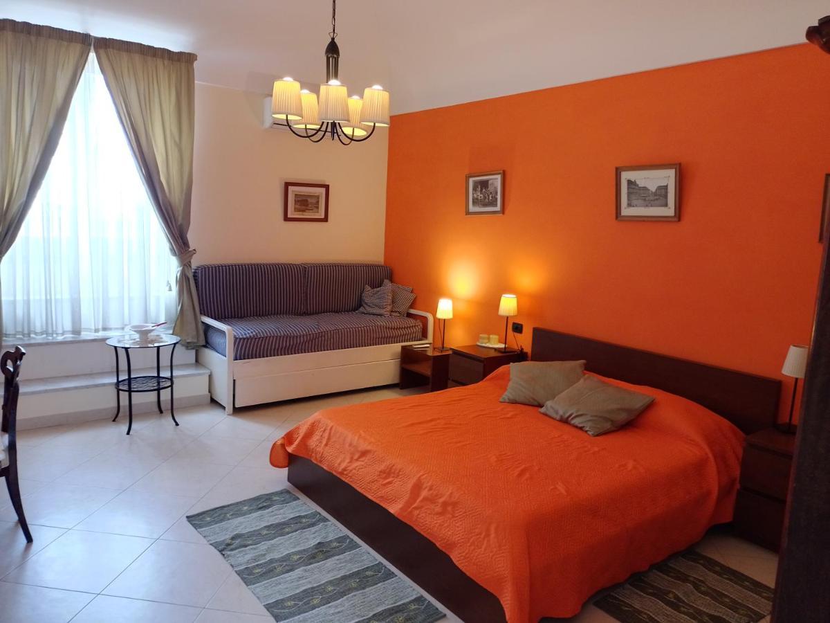 B&B Cupole E Campanili เนเปิลส์ ภายนอก รูปภาพ