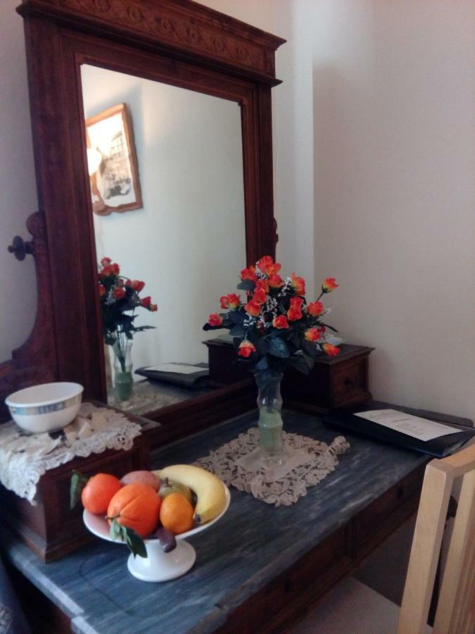 B&B Cupole E Campanili เนเปิลส์ ภายนอก รูปภาพ